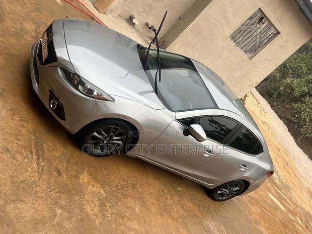 Mazda 3 2016 Gray
