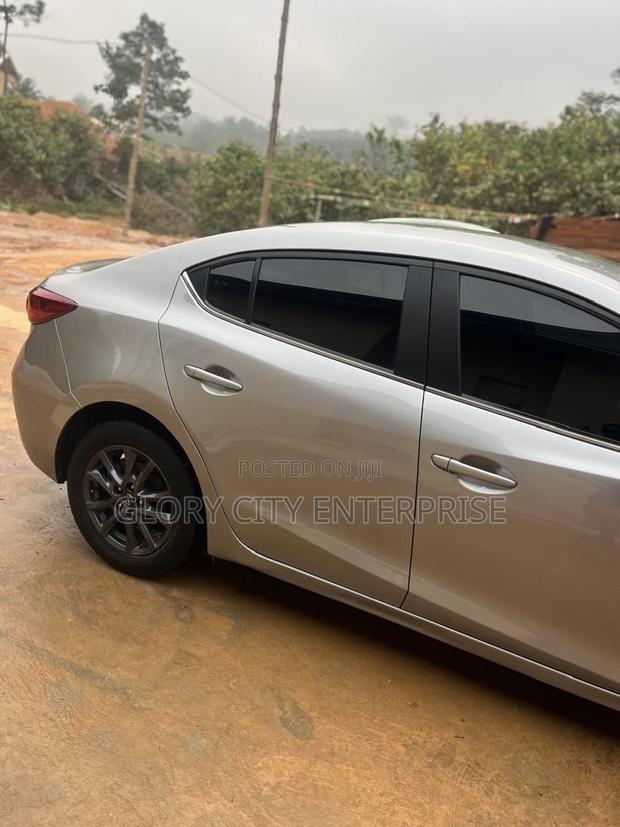 Mazda 3 2016 Gray