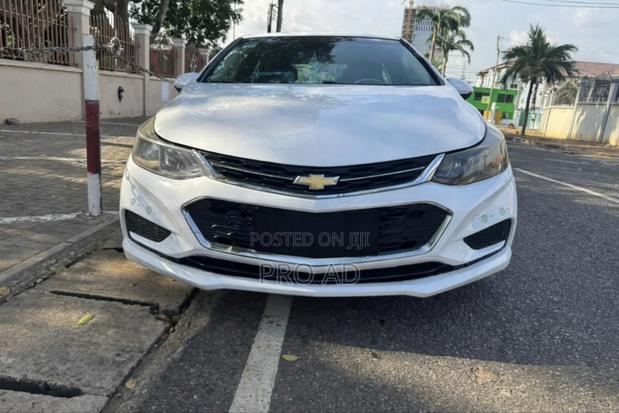 Chevrolet Cruze LT Auto 2018 White