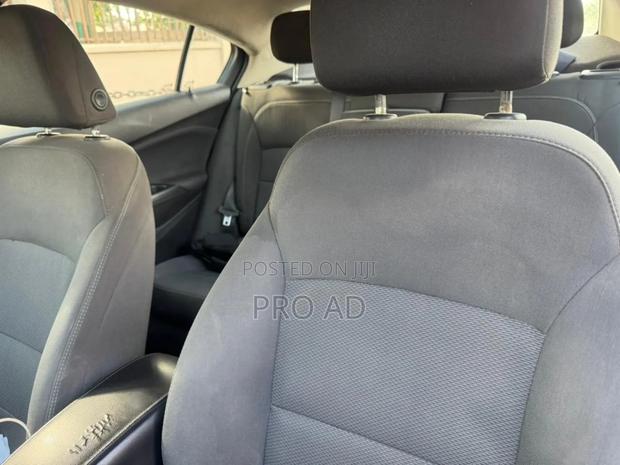 Chevrolet Cruze LT Auto 2018 White