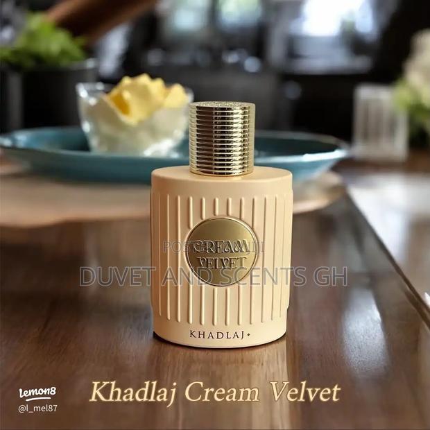 Cream Velvet by Kadlaj