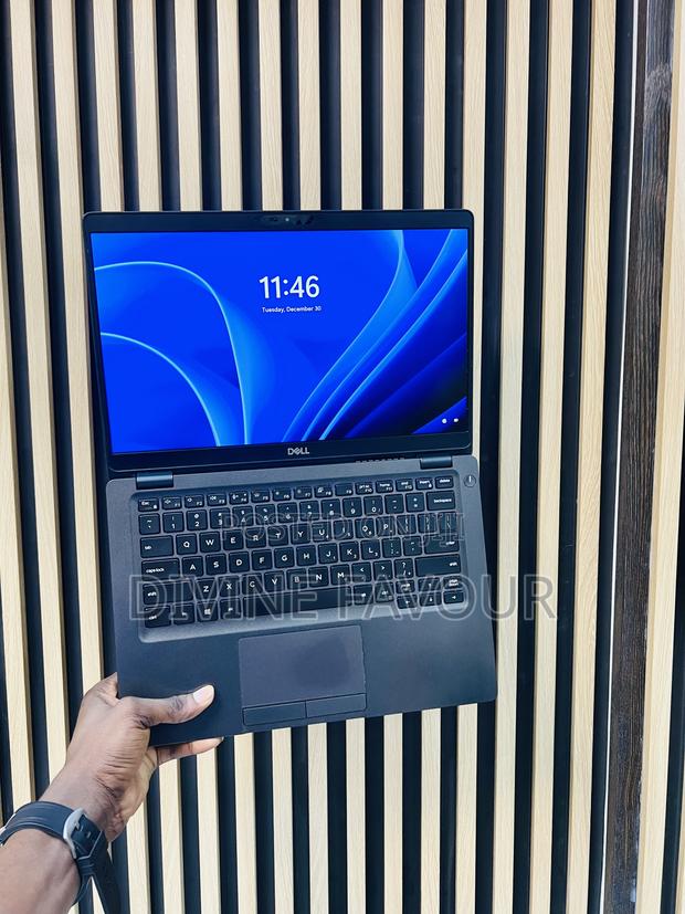Laptop Dell Latitude 5300 8GB Intel Core I5 SSD 256GB photo 2