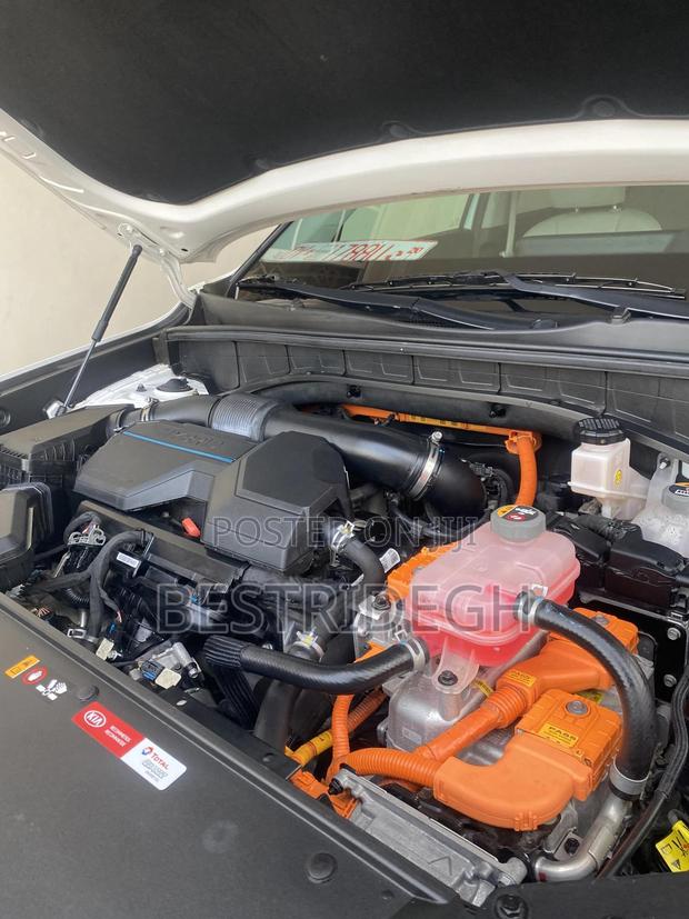 Kia Sorento 2021 White