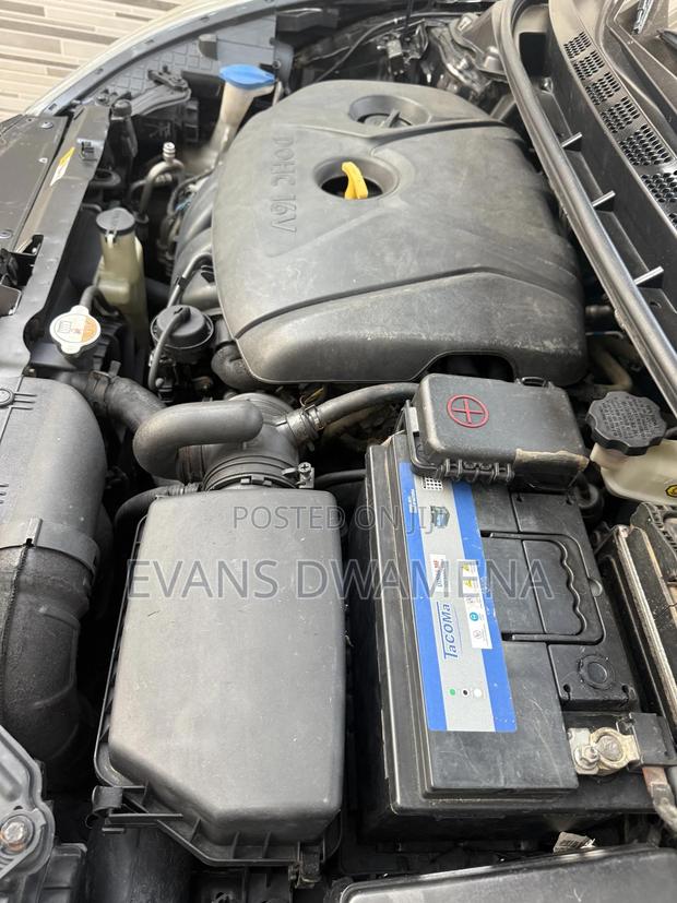 Hyundai Elantra Limited 4dr Sedan (1.8L 4cyl 6A) 2015 Black