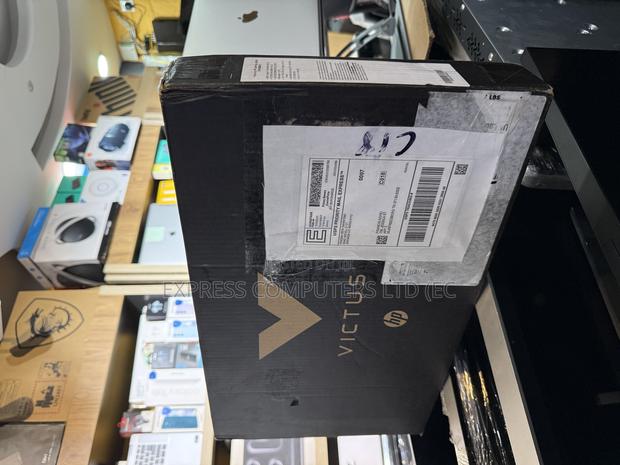 New Laptop HP Victus 15 16GB AMD Ryzen 5 SSHD (Hybrid) 512GB photo 4