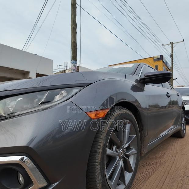 Honda Civic EX-L Sedan 2019 Gray