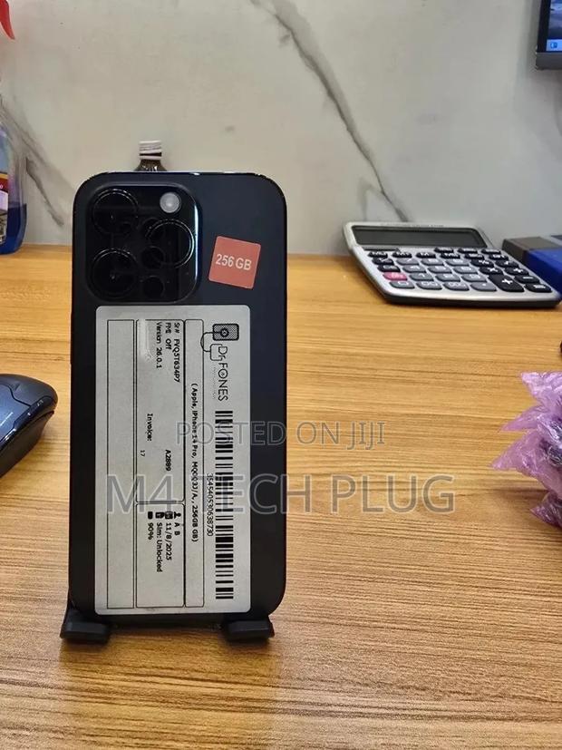 Apple iPhone 14 Pro 256 GB Purple · Photo 2