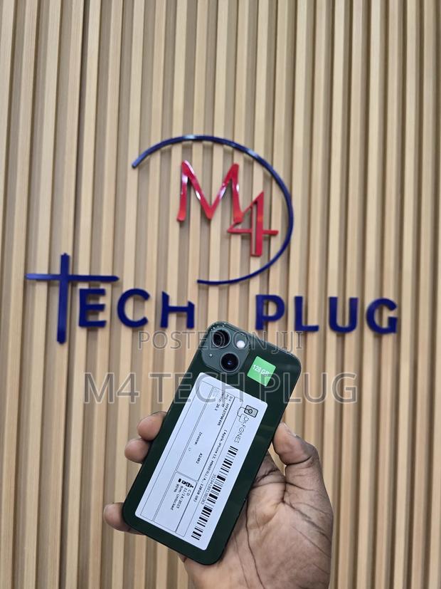 Apple iPhone 13 128 GB Green · Photo 2