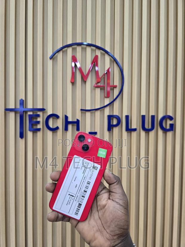Apple iPhone 14 128 GB Red · Photo 2