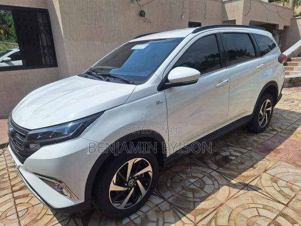 Toyota Rush 2023 White