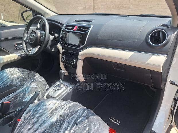 Toyota Rush 2023 White