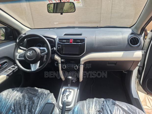 Toyota Rush 2023 White