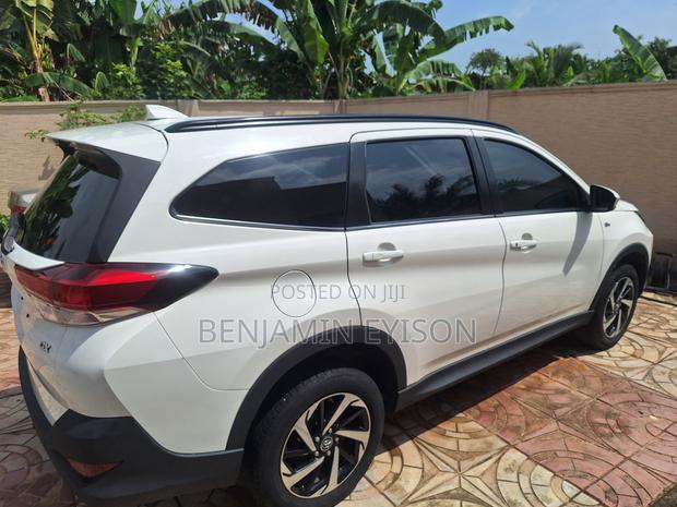 Toyota Rush 2023 White