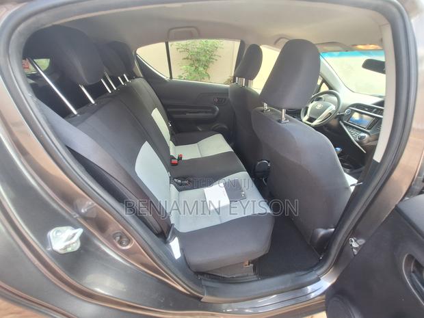 Toyota Aqua 2015 Gray