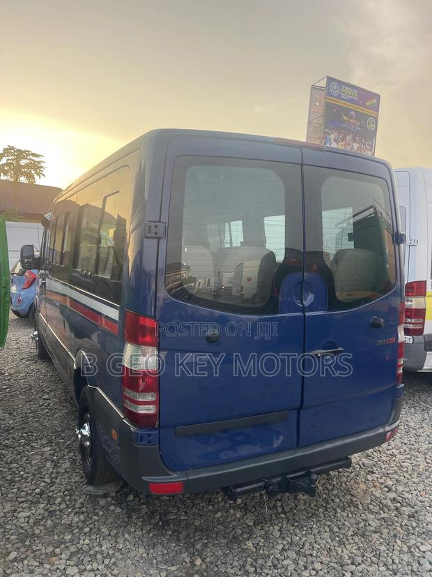 Mercedes-Benz Sprinter 2012 photo 4