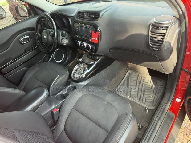 Kia Soul 4dr Wagon (1.6L 4cyl 6A) 2015 Red photo 3