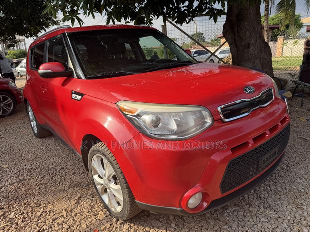 Kia Soul 4dr Wagon (1.6L 4cyl 6A) 2015 Red photo 4