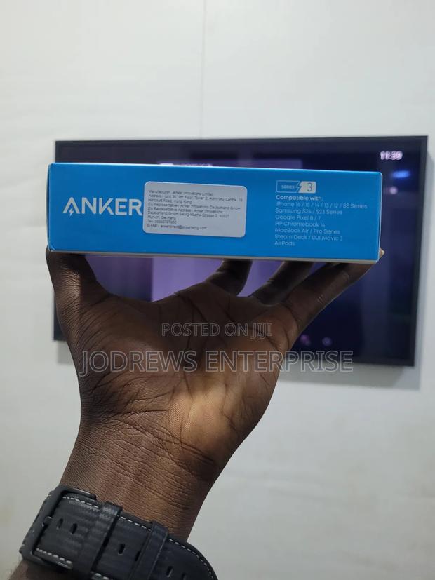 Anker Zolo 30w Charging Adapter photo 2