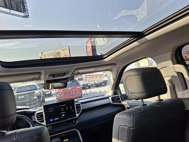 Toyota Tundra Limited 2022 Gray