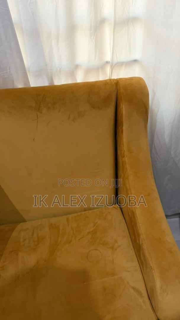 Set of Couch for Sale in East Legon Hills.