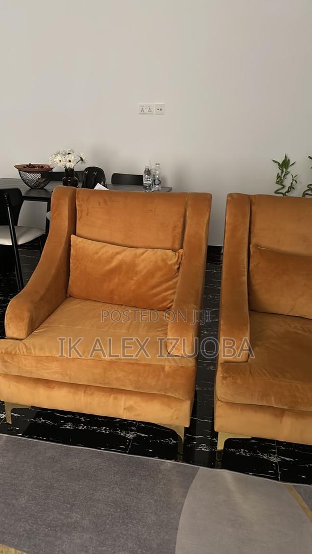 Set of Couch for Sale in East Legon Hills. photo 6