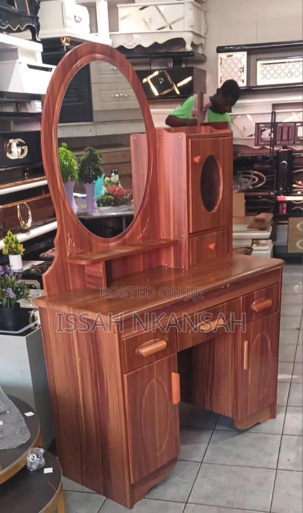 Dressing Mirror · Photo 2