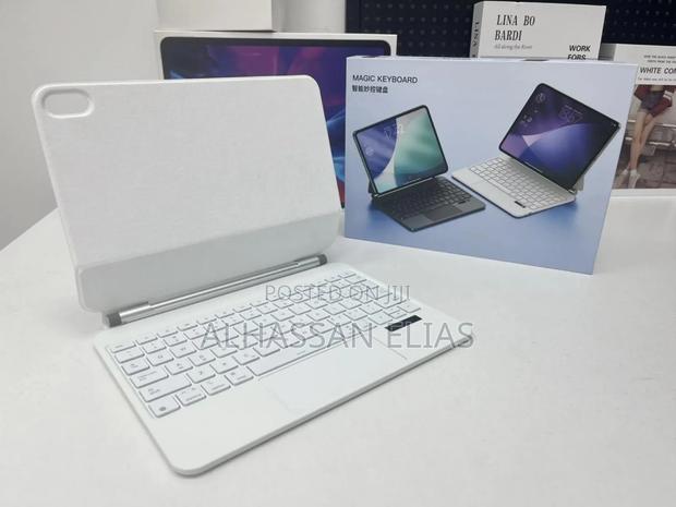 iPad 11th A16 and Apple iPad 10th Generation Magic Keyboard (White) photo 7