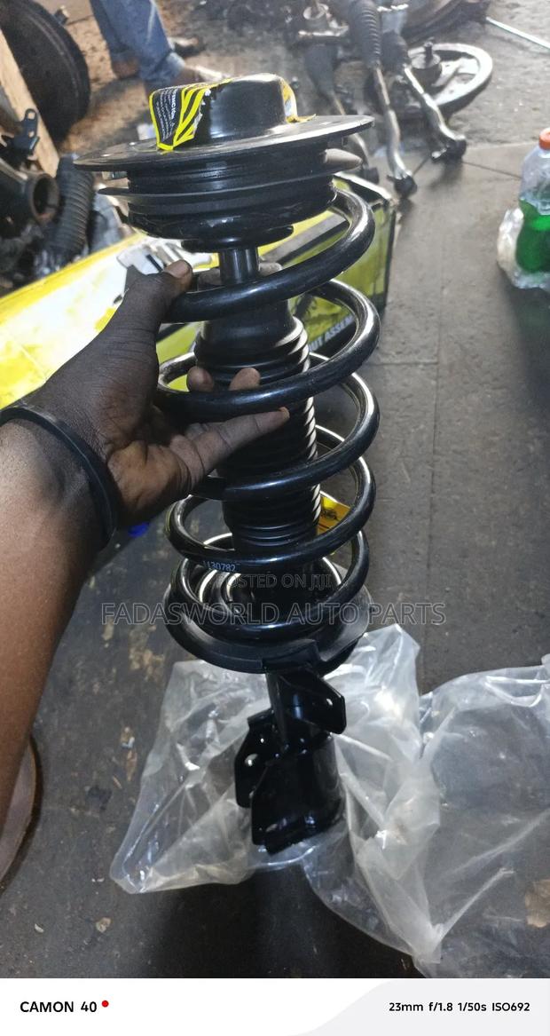 Equinox/Saturn Vue/GMC Front Shock photo 2