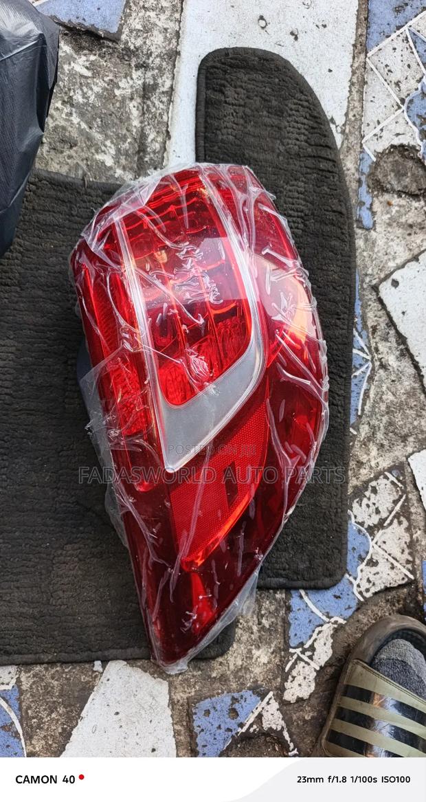 Kia Sportage 2015 Tail Light photo 2