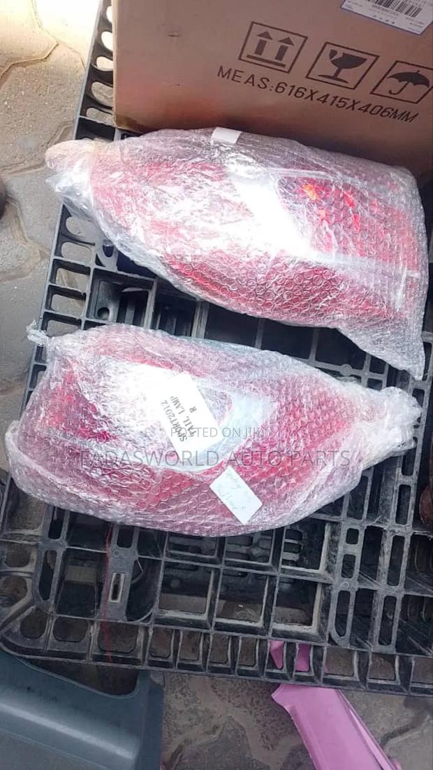 Kia Sportage 2015 Tail Light photo 4