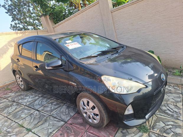 Toyota Aqua 2013 Black