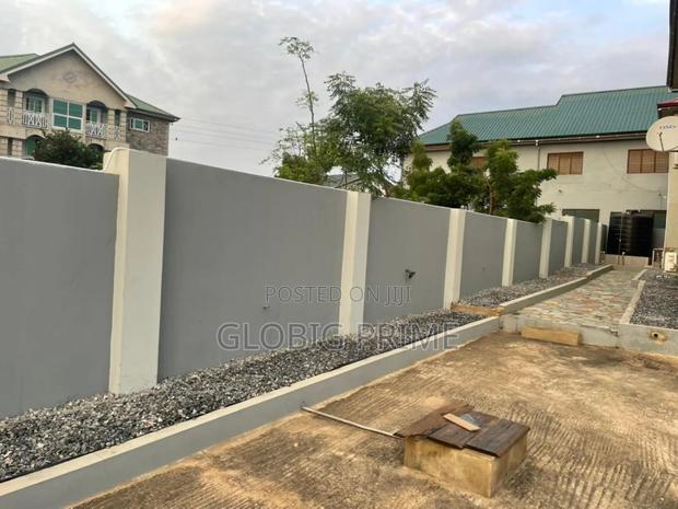 Electric Fence photo 2