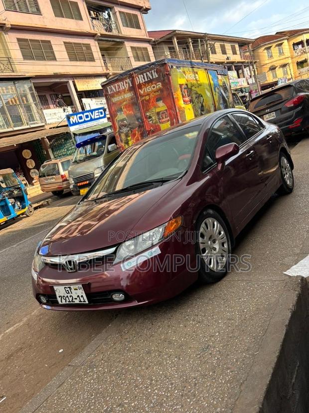 Honda Civic 1.4 5 Door Automatic 2010 Red