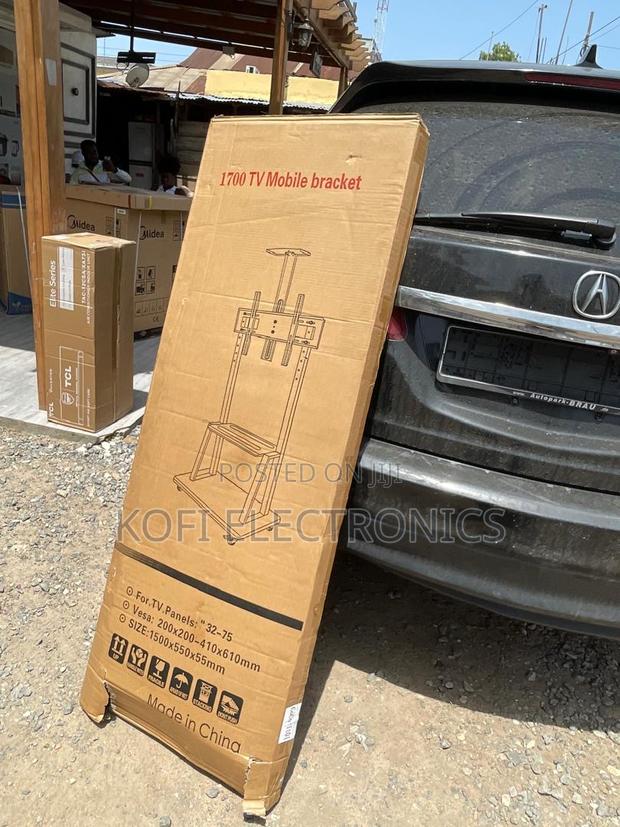 1700 Modern Rolling Tv Stand Secure Practical · Photo 2