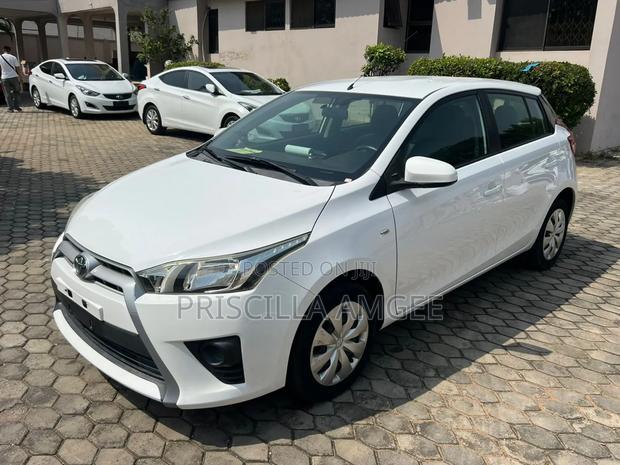 Toyota Yaris 2016 White
