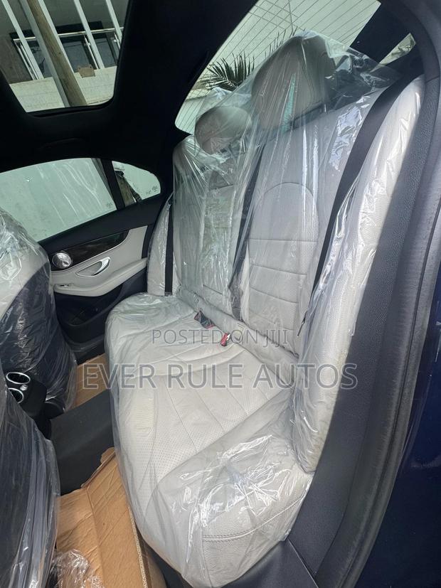 Mercedes-Benz C400 4Matic AWD Sedan (3.0L V6 7A) 2015 Blue