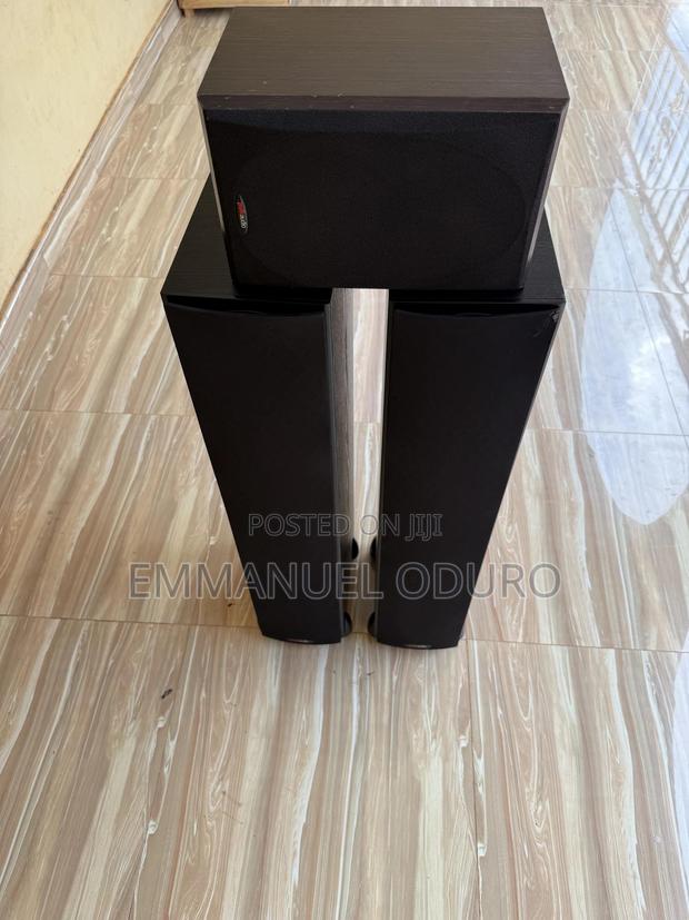Polk Audio Tower Speakers photo 3
