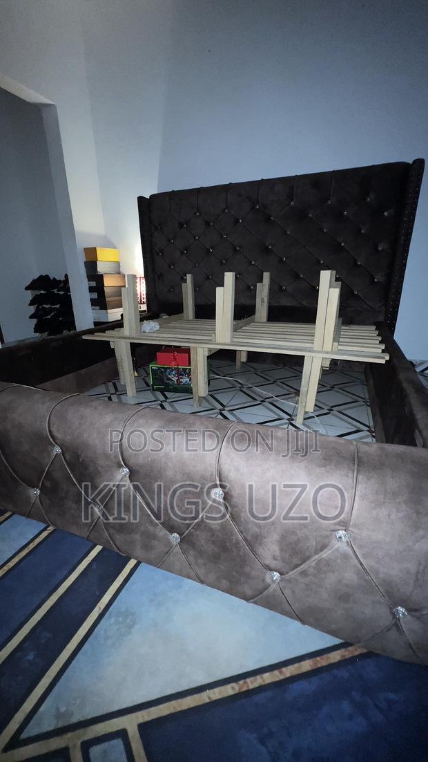 Queen Sized (Big) Bed photo 2