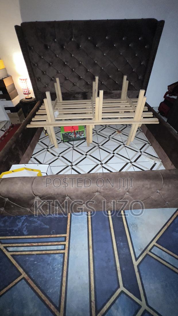 Queen Sized (Big) Bed photo 3