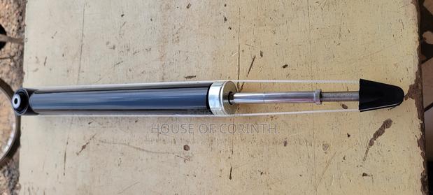 Shock Absorbers (Rear) - Toyota Yaris 2006-2012 photo 4