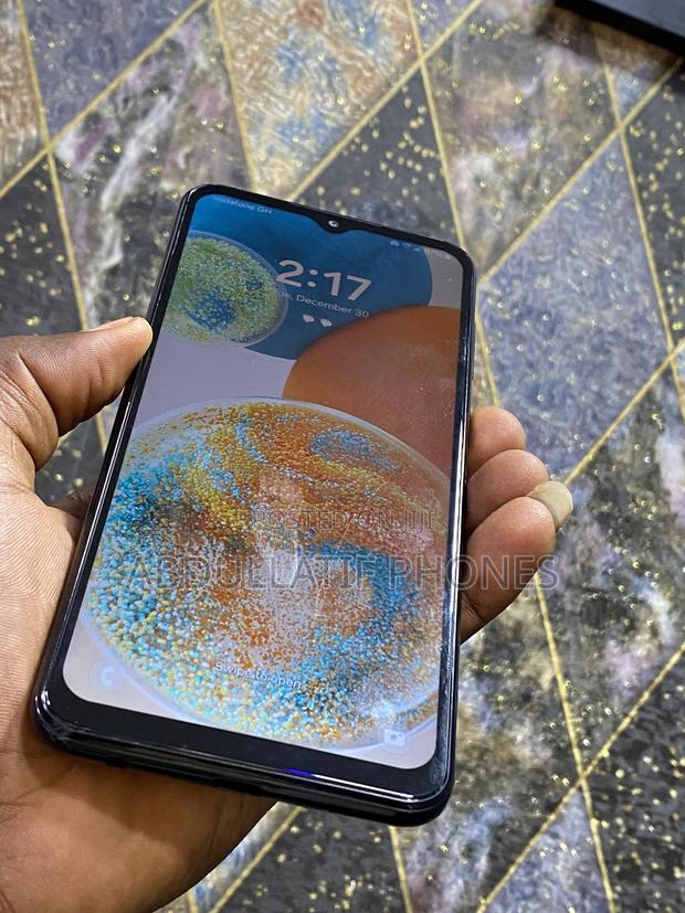 Samsung Galaxy A23 5G 64 GB Black photo 2