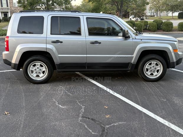 Jeep Patriot Sport FWD 2016 Silver