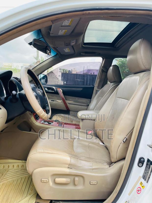 Toyota Highlander Limited 2010 White photo 11