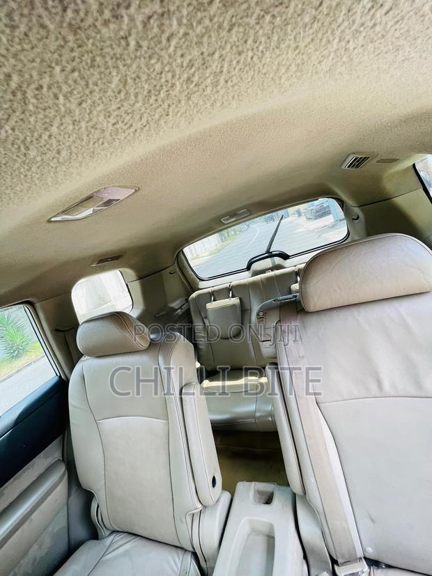Toyota Highlander Limited 2010 White photo 12
