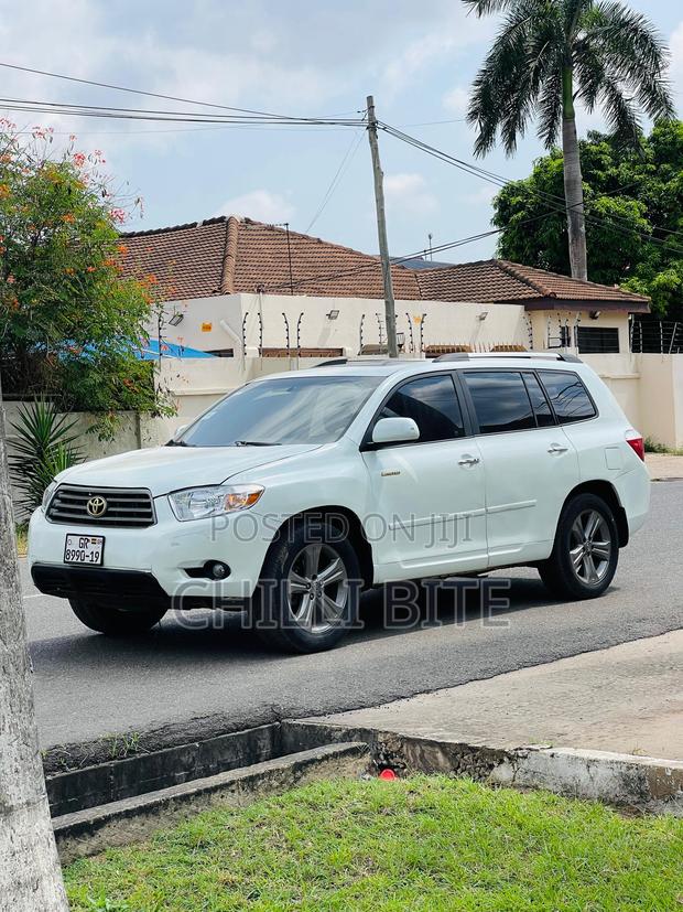 Toyota Highlander Limited 2010 White photo 8