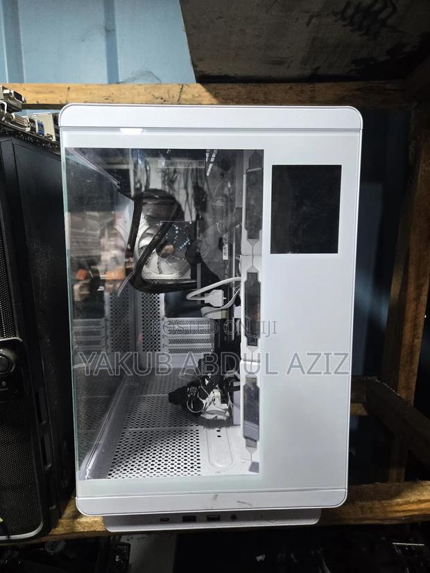 Gaming Case With 4 Argb Fans photo 3