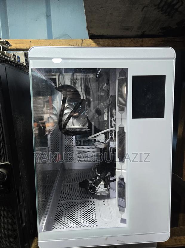 Gaming Case With 4 Argb Fans photo 4