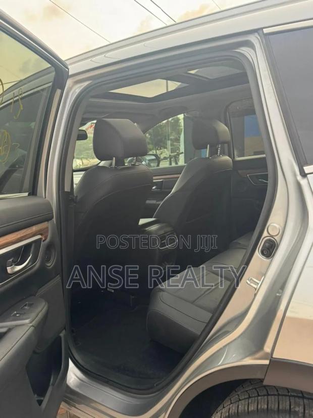 Honda CR-V Touring 2021 Silver photo 5