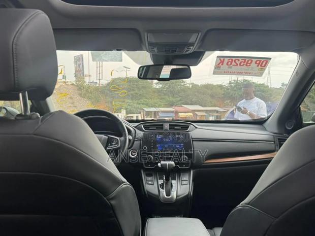 Honda CR-V Touring 2021 Silver photo 10