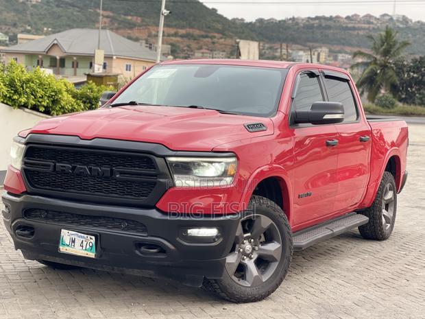 Dodge RAM 1500 5.7 Petrol AWD 2021 Red photo 2